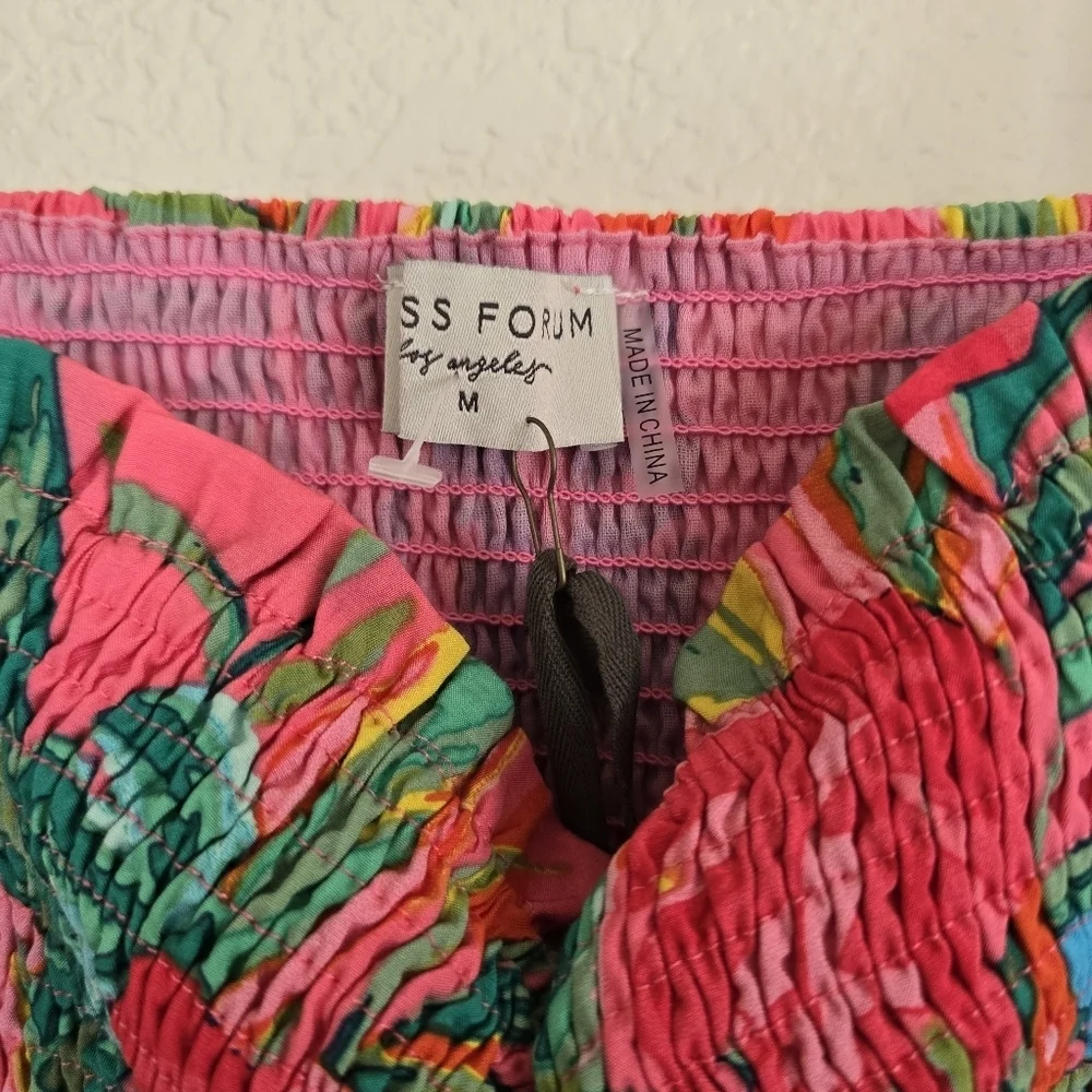 Dress Forum NWT Tropical Breeze Smocked Halter Top Medium - Picture 5 of 9